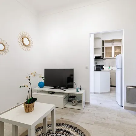 Modern Cozy 5-minute From Monaco
