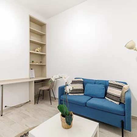 Modern Cozy Nest 2 Minutes From Monaco בית נופש